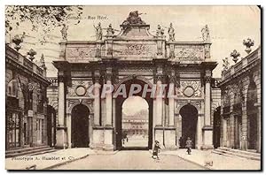 Seller image for Carte Postale Ancienne Nancy Arc de triomphe Rue Here for sale by CPAPHIL