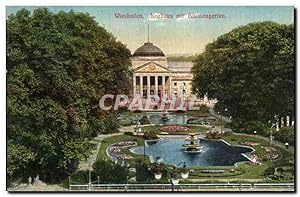 Bild des Verkufers fr Carte Postale Ancienne Wiesbaden Kurhaus mit Blumengarten zum Verkauf von CPAPHIL