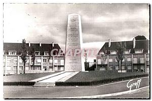 Image du vendeur pour Carte Postale Ancienne Avranches (Manche) Le Monument Patton eleve en l'honneur de la Liberation par l'armee americaine mis en vente par CPAPHIL