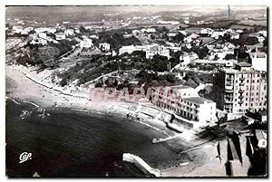 Seller image for Carte Postale Ancienne Guethary vue arienne La Plage et le Casino (Operateur Ed Grafouliere Longon) for sale by CPAPHIL