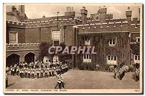 Seller image for Carte Postale Ancienne London St James Palace Changing The Guard for sale by CPAPHIL