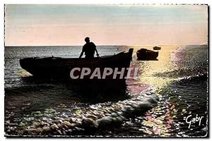 Image du vendeur pour Carte Postale Semi Moderne Bateau La Cote Retour de peche mis en vente par CPAPHIL