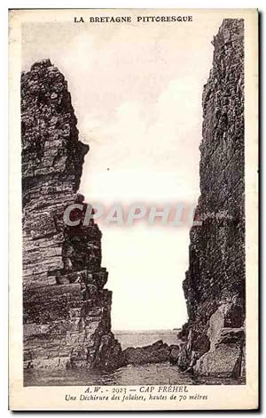 Bild des Verkufers fr Carte Postale Ancienne Cap Frehel Une dchirure des falaises Hautes de 70 Meters zum Verkauf von CPAPHIL