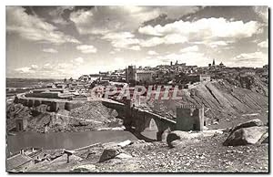 Imagen del vendedor de Carte Postale Ancienne Toledo Pont de Saint Martin et vue gnrale a la venta por CPAPHIL