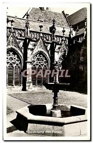 Carte Postale Ancienne Utrecht Kloostergang met fontain