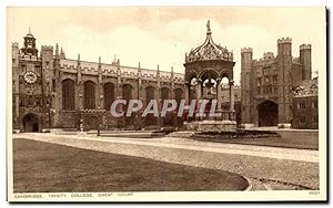 Carte Postale Ancienne Cambridge Trinity College Great Court