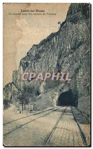 Bild des Verkufers fr Carte Postale Ancienne Lustin sur Meuse Le tunnel sous les rochers de Fresnes zum Verkauf von CPAPHIL