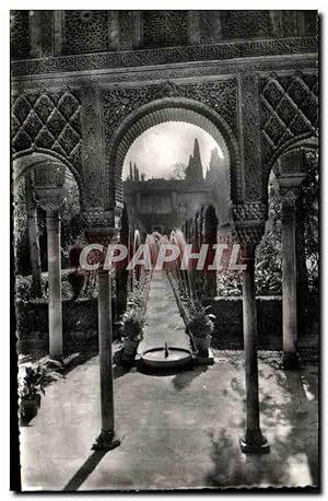 Bild des Verkufers fr Carte Postale Ancienne Granada Gnralife Patio de la Acequia zum Verkauf von CPAPHIL