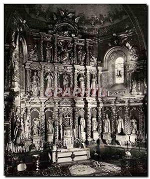 Seller image for Carte Postale Ancienne St Jean De Luz L'Autel de I'Eglise et le Retable for sale by CPAPHIL