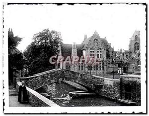 Bild des Verkufers fr Carte Postale Semi Moderne Brugge Bruges De Dekenij Derriere Gruuthuse Le Doyenne zum Verkauf von CPAPHIL