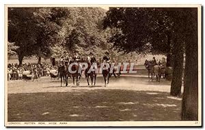 Seller image for Carte Postale Ancienne London Rotten Row Hyde Park Chevaux for sale by CPAPHIL