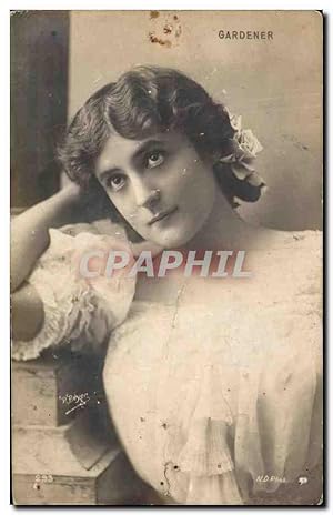 Immagine del venditore per Carte Postale Ancienne Fantaisie Femme Gardener venduto da CPAPHIL