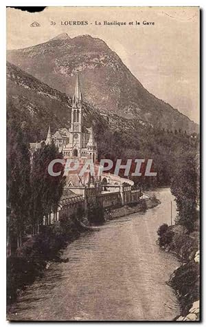 Bild des Verkufers fr Carte Postale Ancienne Lourdes la Basilique et le Gave zum Verkauf von CPAPHIL