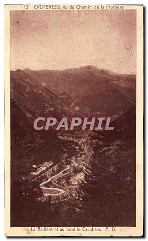 Image du vendeur pour Carte Postale Ancienne Cauterets vu du Chemin de la Fruitiere La Raillere et au fond le Cabaliros mis en vente par CPAPHIL