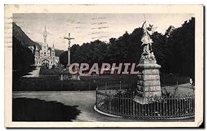 Carte Postale Ancienne Lourdes St Michel La Crioix de Bretons et la Basilique