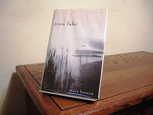 Immagine del venditore per Crow Lake venduto da Bungalow Books, ABAA