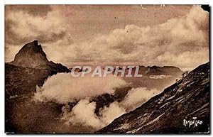 Seller image for Carte Postale Ancienne Les Pyrenees La Valle d'Ossau Pic Du Midi D'Ossau for sale by CPAPHIL