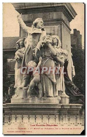 Bild des Verkufers fr Carte Postale Ancienne Les Hautes Pyrenees Tarbes Motif Du piedestral de la statue de Danton zum Verkauf von CPAPHIL