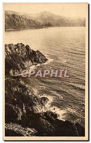 Carte Postale Ancienne Porto Murailles d'un rouge eclatant bordant le Golfe
