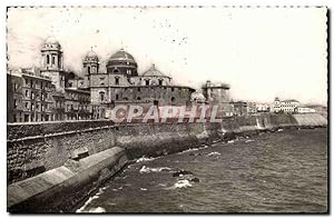 Imagen del vendedor de Carte Postale Ancienne Cadiz Murallas y catedral a la venta por CPAPHIL