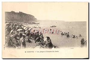 Bild des Verkufers fr Carte Postale Ancienne Dieppe La Plage a l'heure du bain zum Verkauf von CPAPHIL