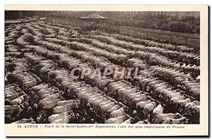 Bild des Verkufers fr Carte Postale Ancienne Autun Foire De La Saint Ladre Marche Boeufs zum Verkauf von CPAPHIL