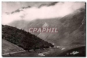 Bild des Verkufers fr Carte Postale Semi Moderne Les Pyrenees Le Tourmalet Descent Vers Bareges zum Verkauf von CPAPHIL