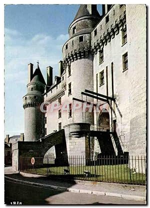 Seller image for Carte Postale Moderne Langeais Le Pont Levis du Château for sale by CPAPHIL