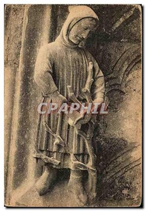 Image du vendeur pour Carte Postale Ancienne Cathdrale De Chartres Mars taille sa vigne mis en vente par CPAPHIL