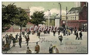 Carte Postale Ancienne The main gates Portsmouth Dockyard