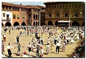 Immagine del venditore per Carte Postale Moderne Danzas Y Bales Regionales De Espana Sardanas en Et Pueblo Espanal Barcelona Regional Dances oF Spain venduto da CPAPHIL