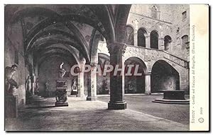 Imagen del vendedor de Carte Postale Ancienne Firenze Cortle Nel Falazzo del Bargello a la venta por CPAPHIL