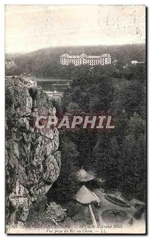 Immagine del venditore per Carte Postale Ancienne Bagnoles de l'Orne Le Lac et le Grand Htel vue prise du Roc au Chien venduto da CPAPHIL