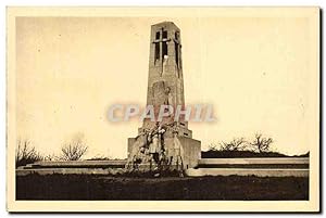 Bild des Verkufers fr Carte Postale Ancienne Vauquois Monument eleve a la memoire des Poilus tues dans les attaques de Vauquois Militaria zum Verkauf von CPAPHIL