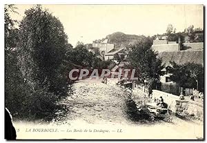 Seller image for Carte Postale Ancienne La Bourboule Les Bords de la Dordogne Lavandieres for sale by CPAPHIL