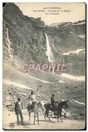 Image du vendeur pour Carte Postale Ancienne Gavarnie Touristes sur le Chemin de la Cascade Ane mis en vente par CPAPHIL