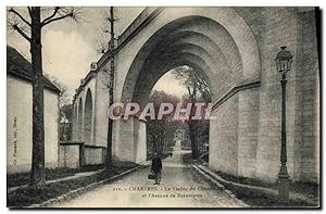 Carte Postale Ancienne Chartres La Viaduc du Chemin de Ver et l'avenue de Beaurepere