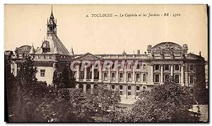 Bild des Verkufers fr Carte Postale Ancienne Toulouse Le Capitole et les Jardins zum Verkauf von CPAPHIL