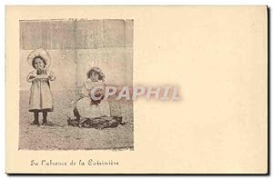 Seller image for Carte Postale Ancienne Fantaisie Enfants En l'absence de la cuisiniere for sale by CPAPHIL