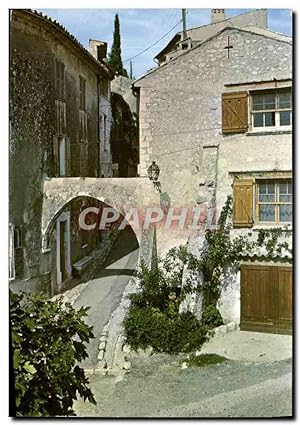 Seller image for Carte Postale Moderne Saint Paul Vieille Rue Donnant acces au village for sale by CPAPHIL