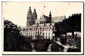 Image du vendeur pour Carte Postale Moderne Tours Le Musee des Beaux Arts et la Cathdrale mis en vente par CPAPHIL