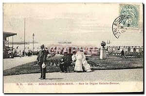 Bild des Verkufers fr Carte Postale Ancienne Boulogne Sur Mer Sur La Digue Sainte Beuve Bateau zum Verkauf von CPAPHIL