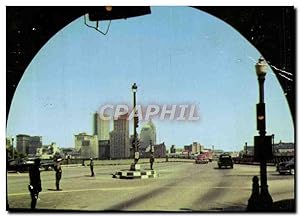 Seller image for Carte Postale Moderne Pittsburg as seen When Emerging from the Liberty Tubes which Tunnel beneath Washigton for sale by CPAPHIL