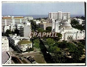 Bild des Verkufers fr Carte Postale Moderne L'Avenue De LA Republique Senegal zum Verkauf von CPAPHIL