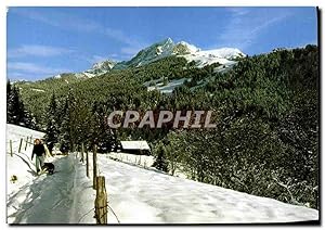 Image du vendeur pour Carte Postale Moderne Images de nos Montagnes En Promenade Chien mis en vente par CPAPHIL