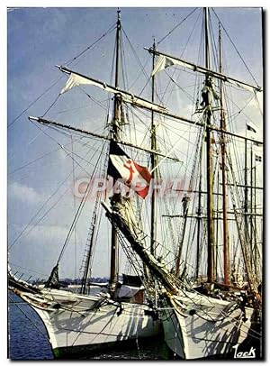 Carte Postale Moderne Couleurs De Bretagne Les deux navires école français Etoîle et Belle Poule