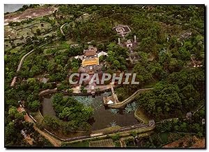 Imagen del vendedor de Carte Postale Moderne Hue Vietnam Emperor Tu Duc's mausoleum a la venta por CPAPHIL