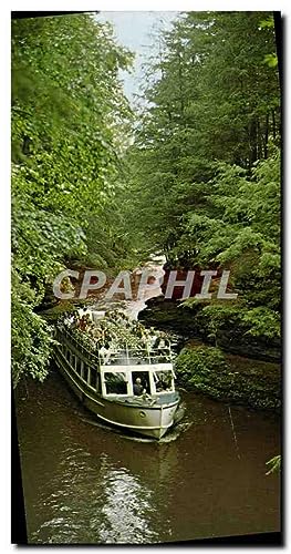 Imagen del vendedor de Carte Postale Moderne Through The Hole Riverview Boat Line Wisconsin Dells Wisconsin Bateau a la venta por CPAPHIL