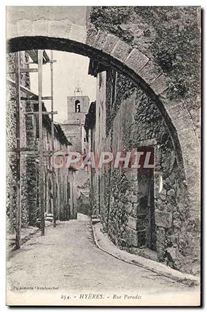 Imagen del vendedor de Carte Postale Ancienne Hyeres Rue Paradis a la venta por CPAPHIL
