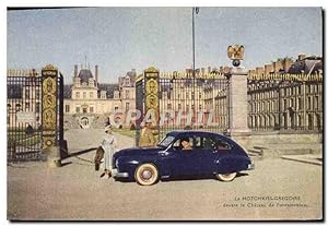 Carte Postale Ancienne Automobile La Hotchkiss Gregoire devant le château de Fontainebleau